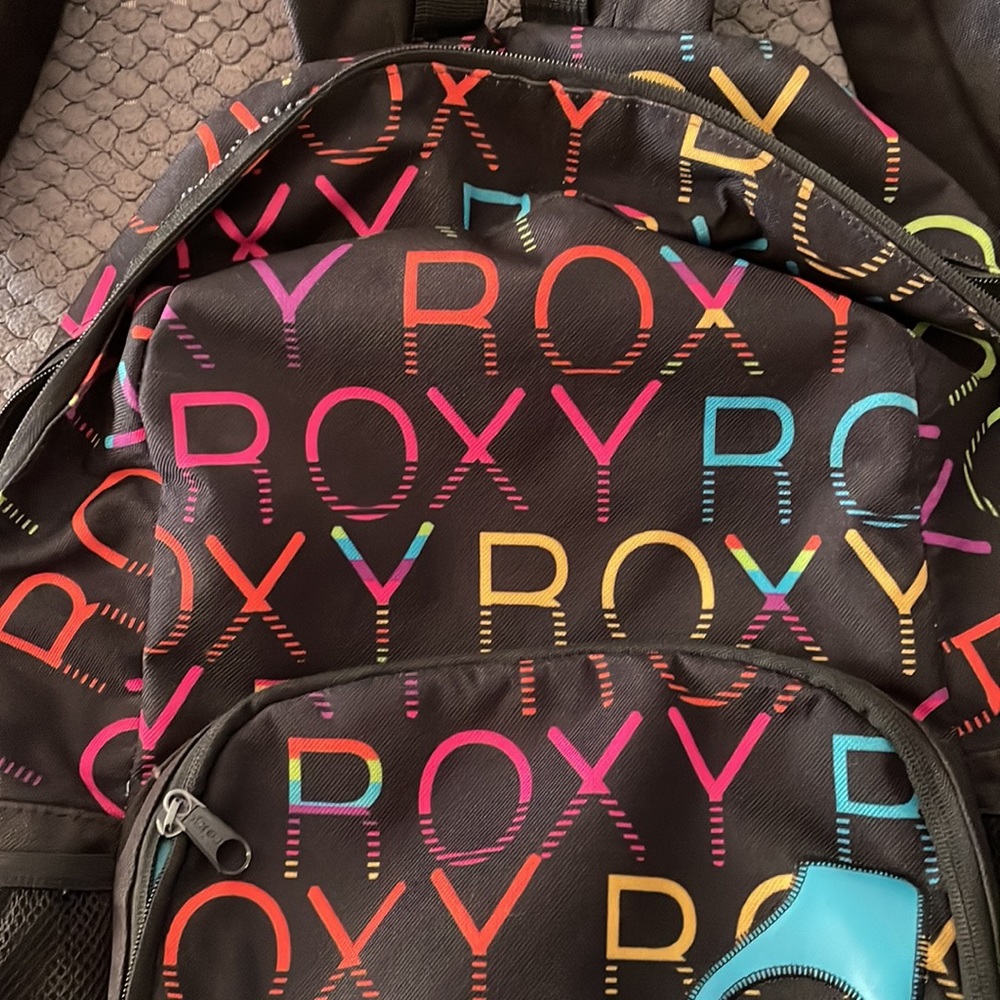 Full size Womens Roxy Backpack! - Picture 2 of 4